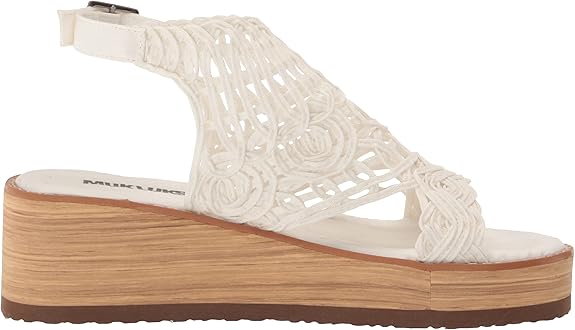 Mukluks Women's Ivory Sandals 1200216-102