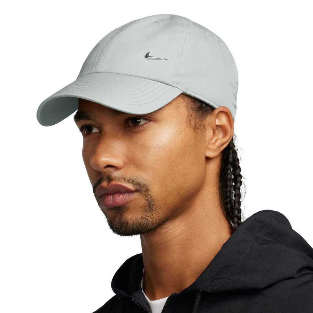 Nike Dri-FIT Club Metallic -Swoosh Logo Cap  Unisex FB5372-077