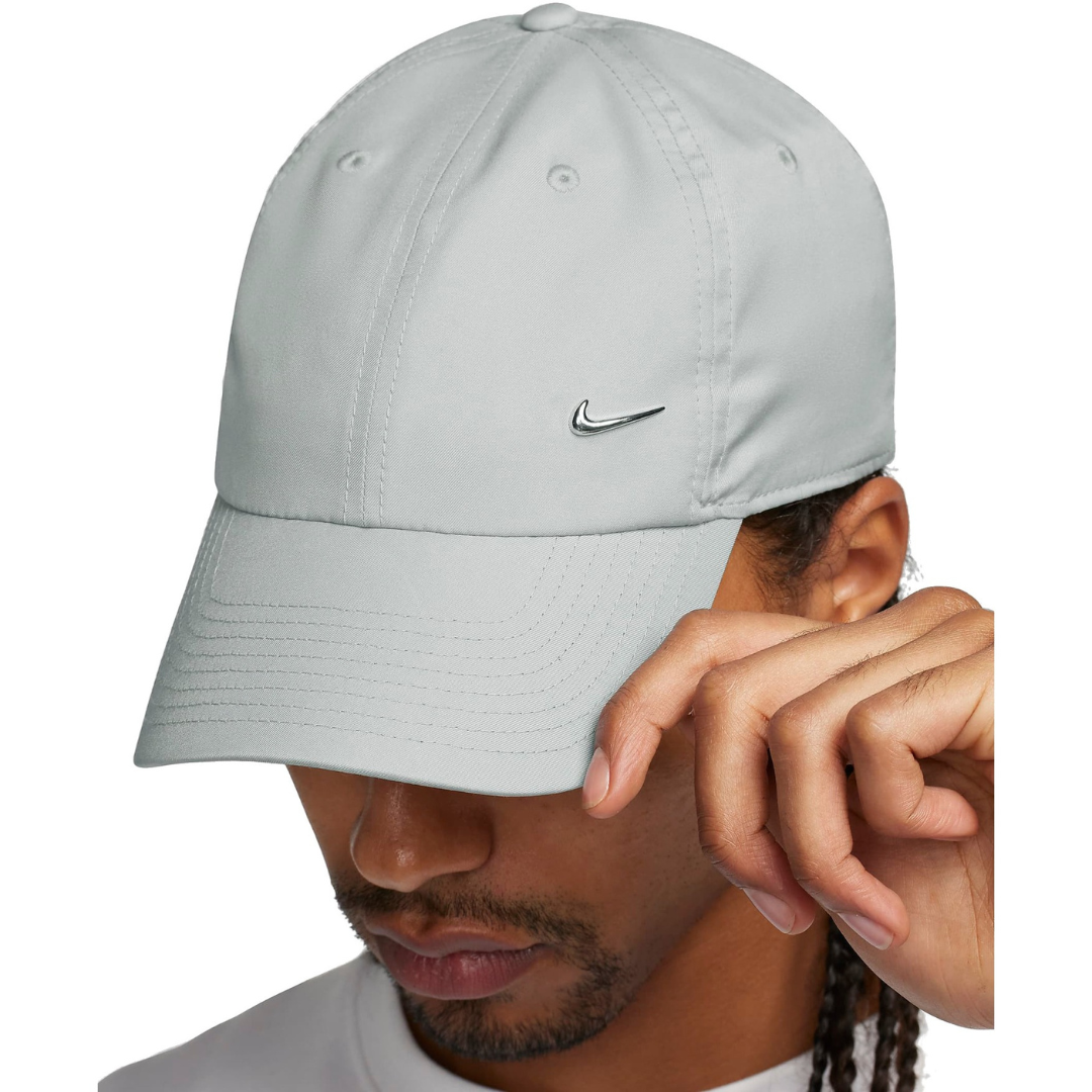 Nike Dri-FIT Club Metallic -Swoosh Logo Cap  Unisex FB5372-077