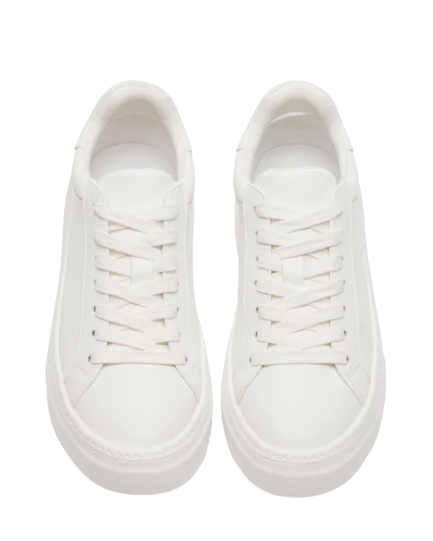 Steve Madden Vonnoisin Plain White Women's Shoe