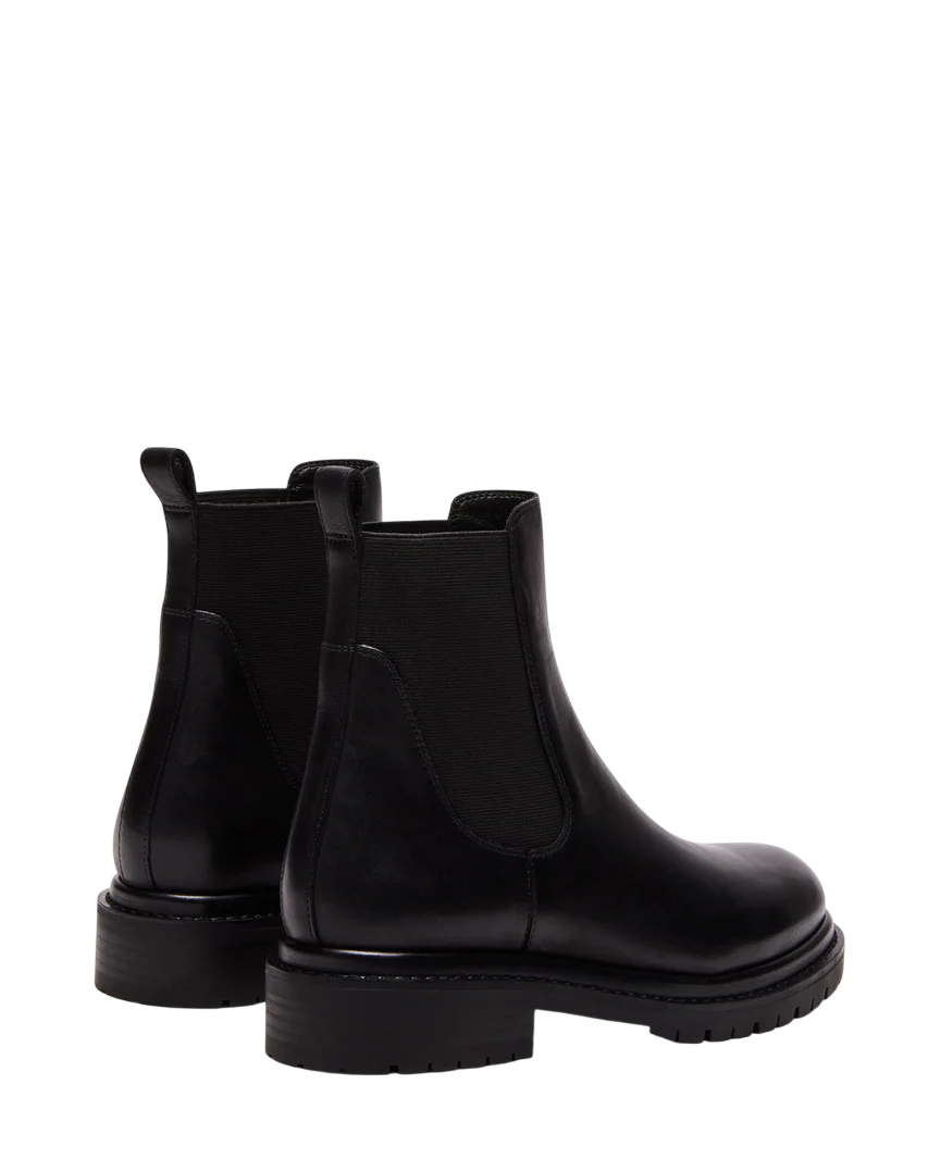 Steve Madden Lorali Black Leather Boots