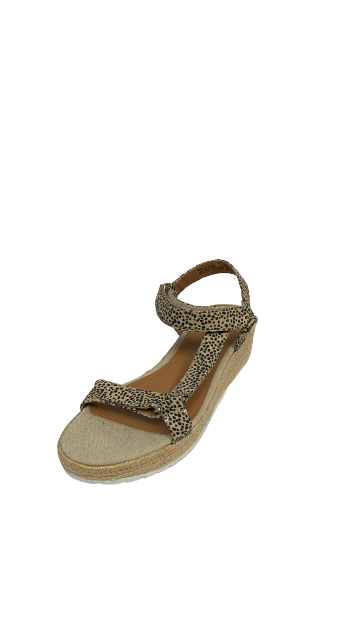 Universal Thread Women Espadrille Sandals With Leopard Print